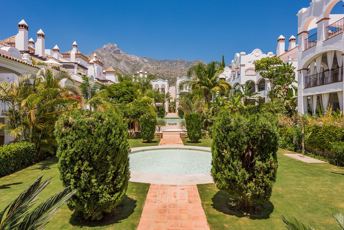 Milla de Oro, Marbella